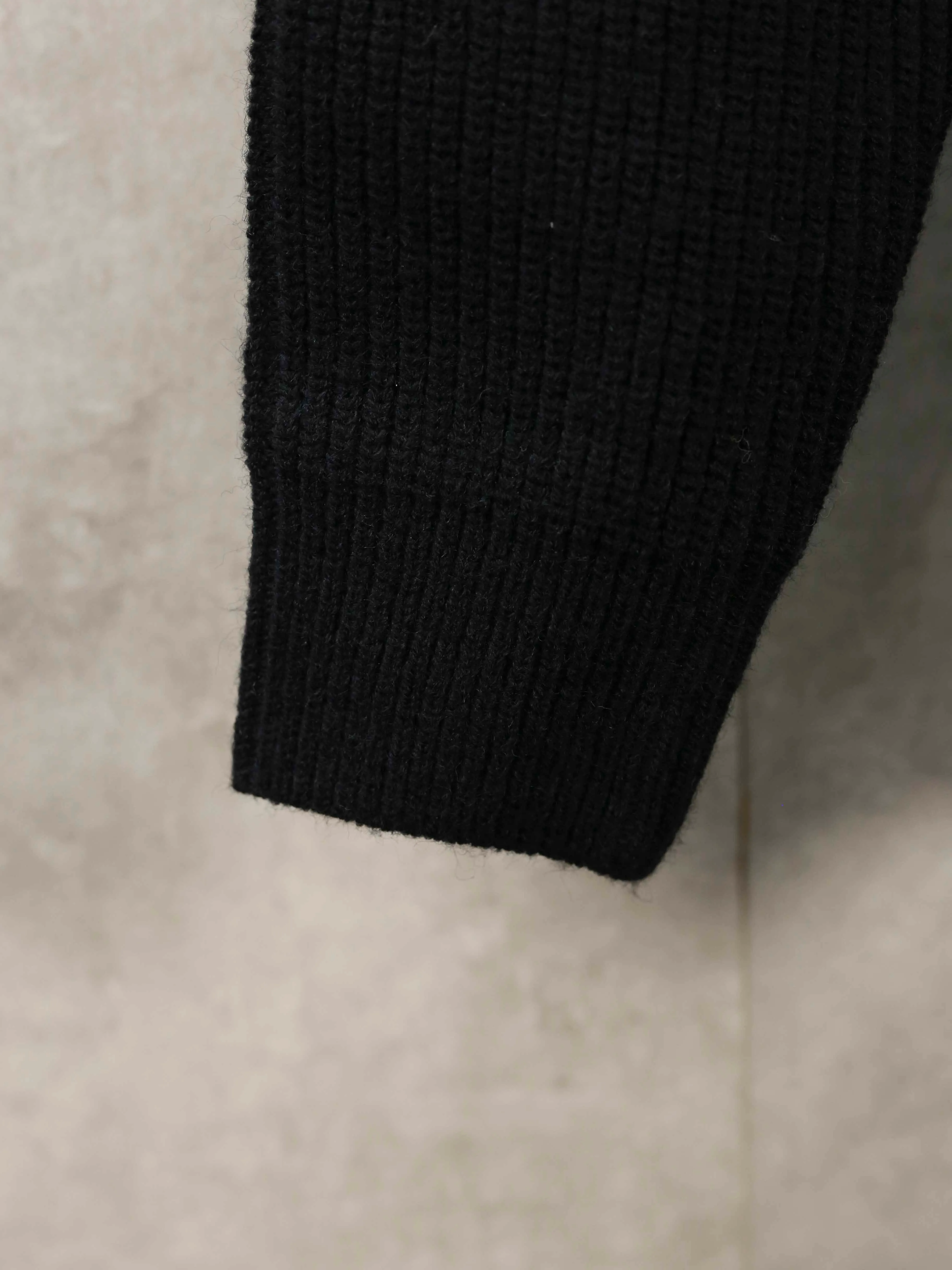 Actual shot of black details # P280